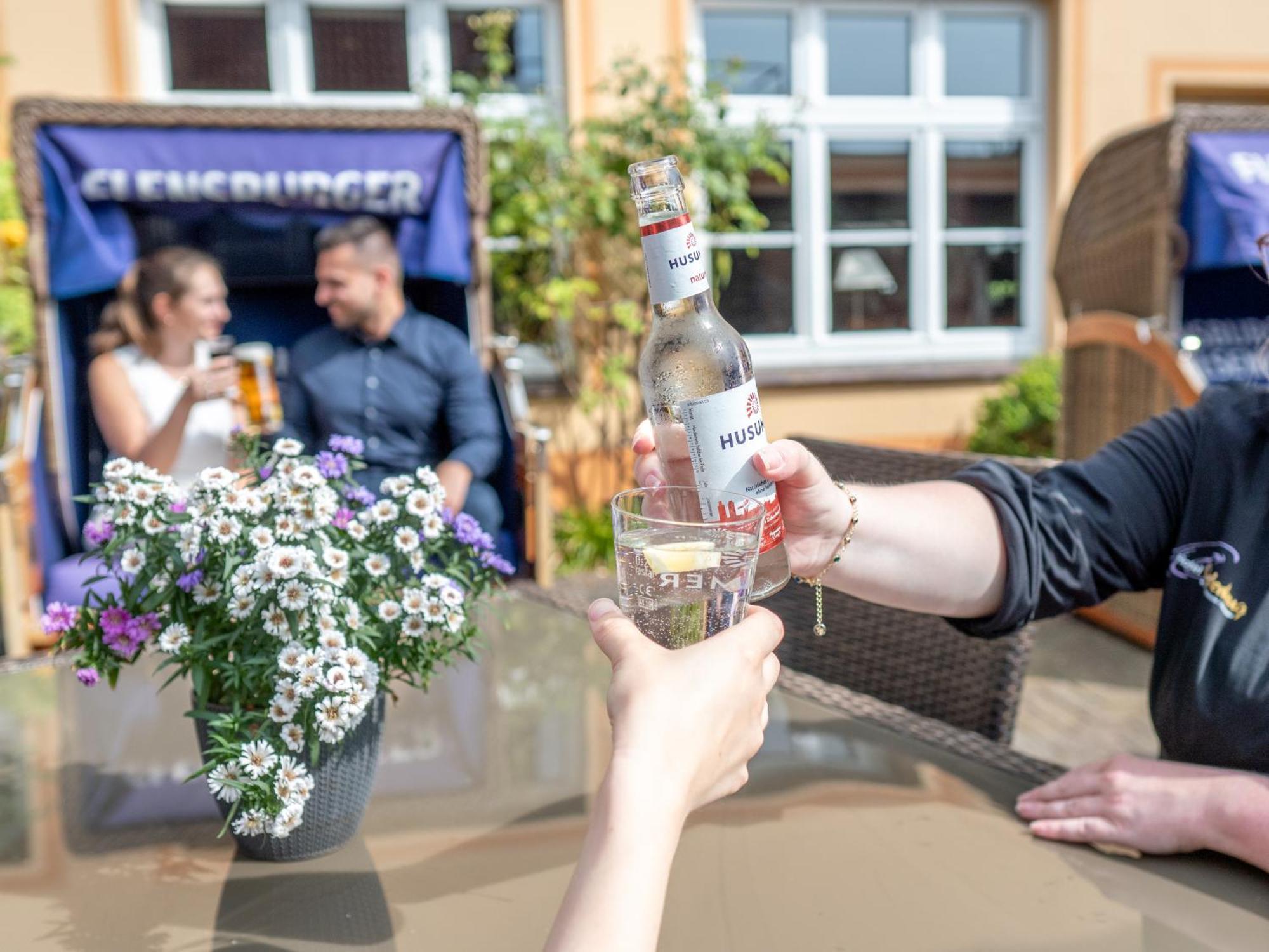 Hotel Osterkrug 후줌 외부 사진