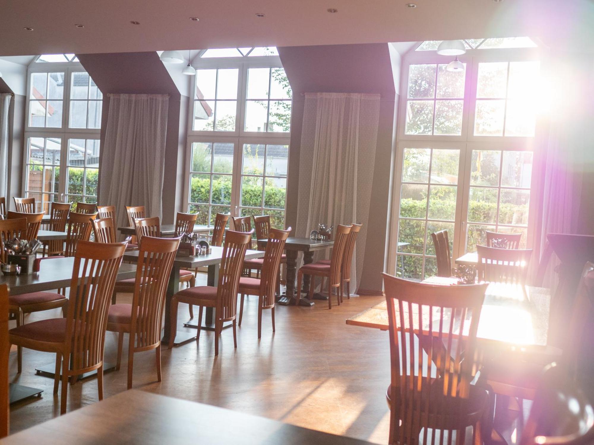 Hotel Osterkrug 후줌 외부 사진